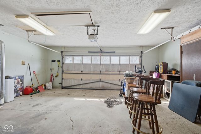 4034 S Nevermind Way S, Greenwood, IN 46142