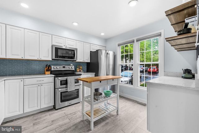 87 FENDALL AVE, Alexandria, VA 22304