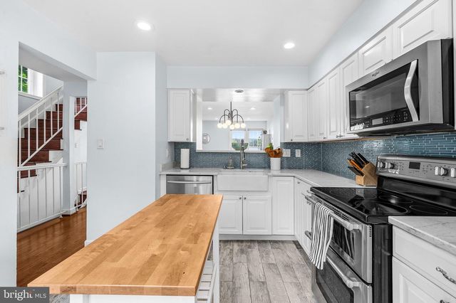 87 FENDALL AVE, Alexandria, VA 22304