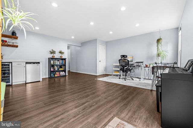 87 FENDALL AVE, Alexandria, VA 22304