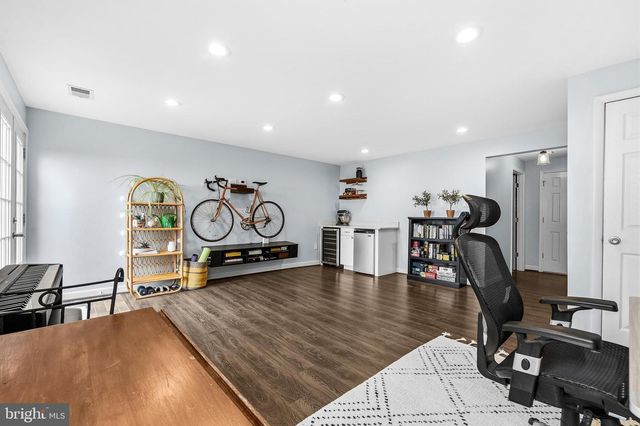 87 FENDALL AVE, Alexandria, VA 22304