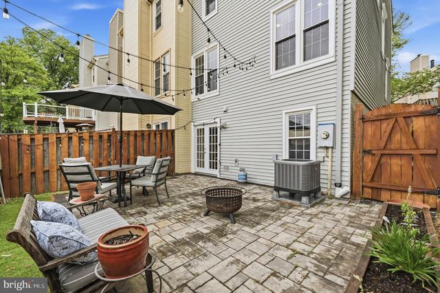87 FENDALL AVE, Alexandria, VA 22304