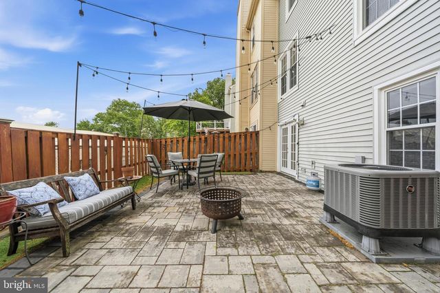 87 FENDALL AVE, Alexandria, VA 22304
