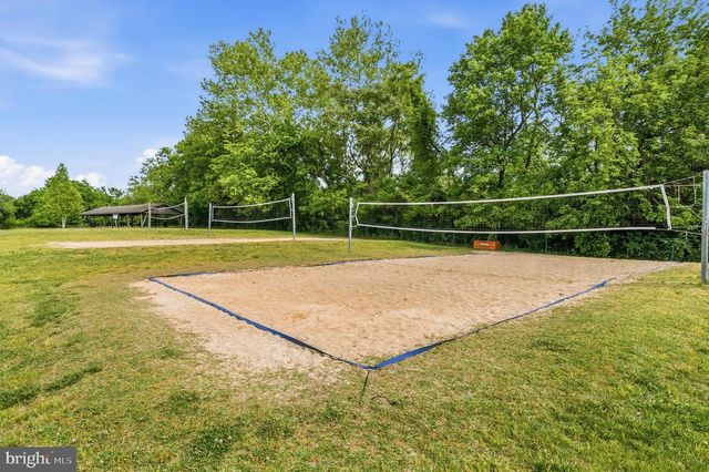 87 FENDALL AVE, Alexandria, VA 22304