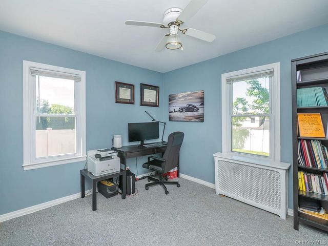 23 Phillips Road, Glen Cove, NY 11542
