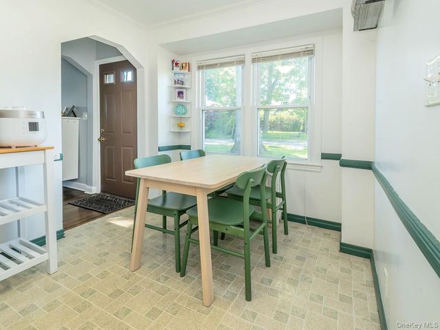 23 Phillips Road, Glen Cove, NY 11542