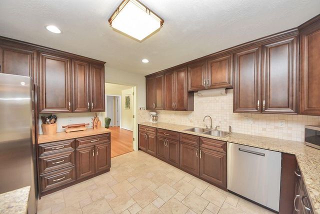 23 Indian Clover Drive, The Woodlands, TX 77381