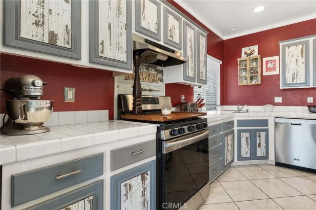 1169 Broadway, Hemet, CA 92545