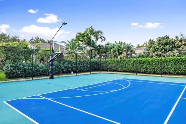 240 NW 40th Avenue, Delray Beach, FL 33445