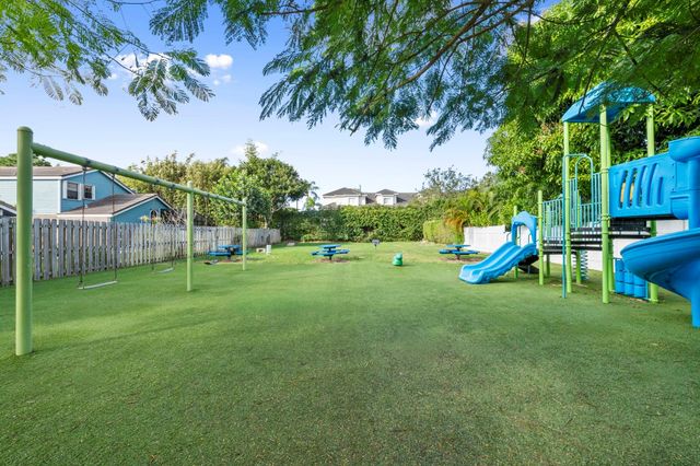 240 NW 40th Avenue, Delray Beach, FL 33445