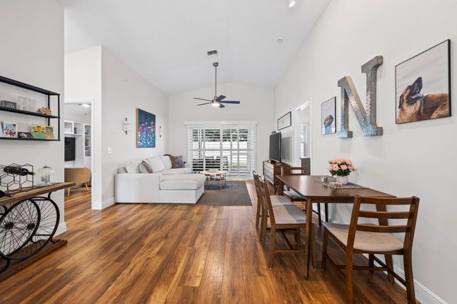 240 NW 40th Avenue, Delray Beach, FL 33445