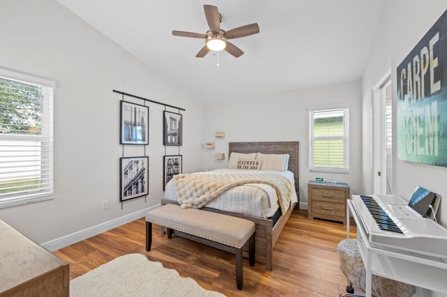 240 NW 40th Avenue, Delray Beach, FL 33445