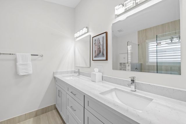 240 NW 40th Avenue, Delray Beach, FL 33445