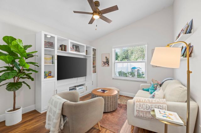 240 NW 40th Avenue, Delray Beach, FL 33445