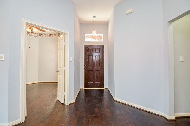 3202 Shadowchase Court, Houston, TX 77082