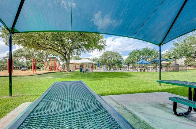 3202 Shadowchase Court, Houston, TX 77082