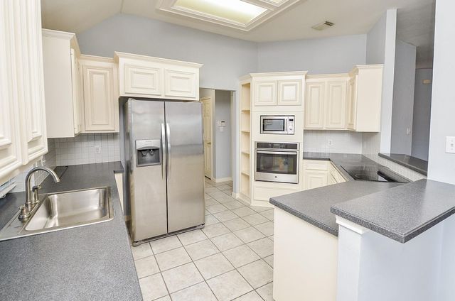 3202 Shadowchase Court, Houston, TX 77082