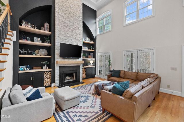 11 Grey Oak Court, Pittsboro, NC 27312