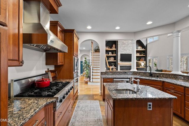 11 Grey Oak Court, Pittsboro, NC 27312