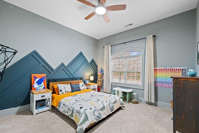 11 Grey Oak Court, Pittsboro, NC 27312