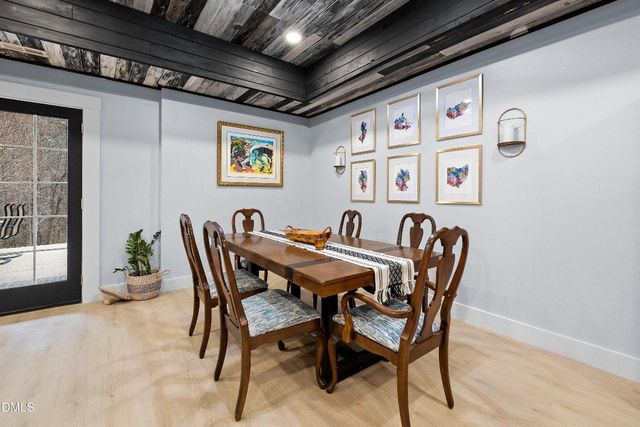 11 Grey Oak Court, Pittsboro, NC 27312