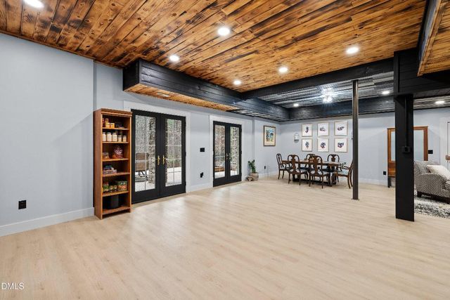 11 Grey Oak Court, Pittsboro, NC 27312