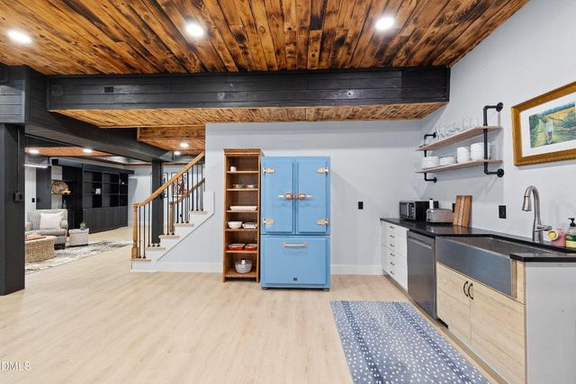 11 Grey Oak Court, Pittsboro, NC 27312