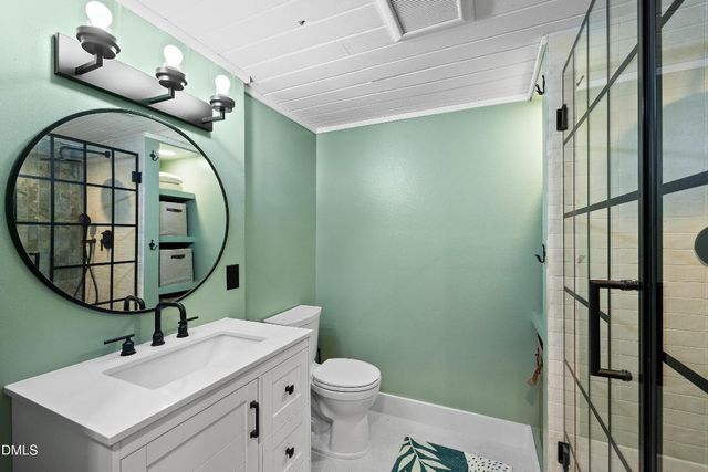 11 Grey Oak Court, Pittsboro, NC 27312