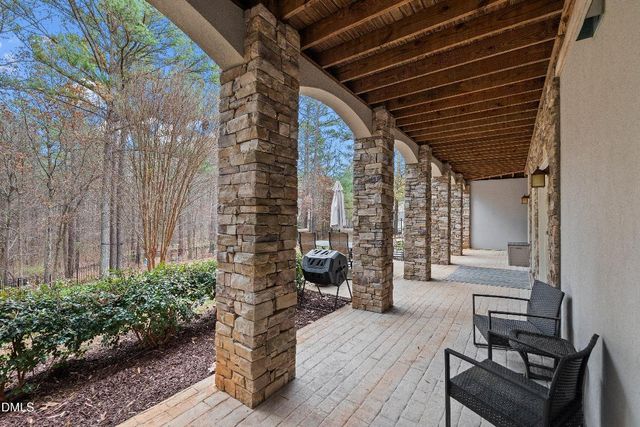 11 Grey Oak Court, Pittsboro, NC 27312