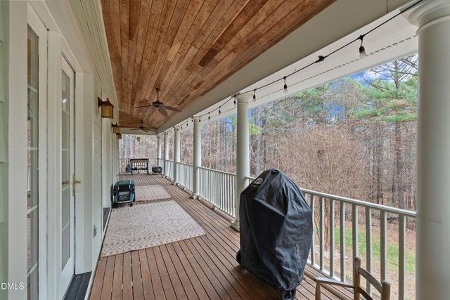 11 Grey Oak Court, Pittsboro, NC 27312