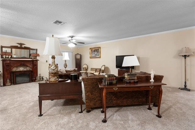 10105 CROWN COURT, Orlando, FL 32821