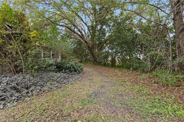 10105 CROWN COURT, Orlando, FL 32821