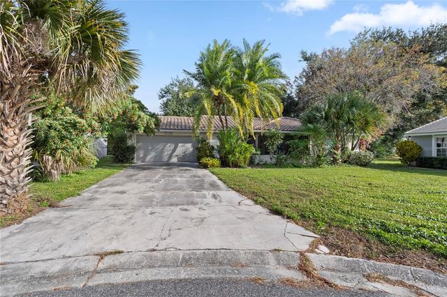 10105 CROWN COURT, Orlando, FL 32821