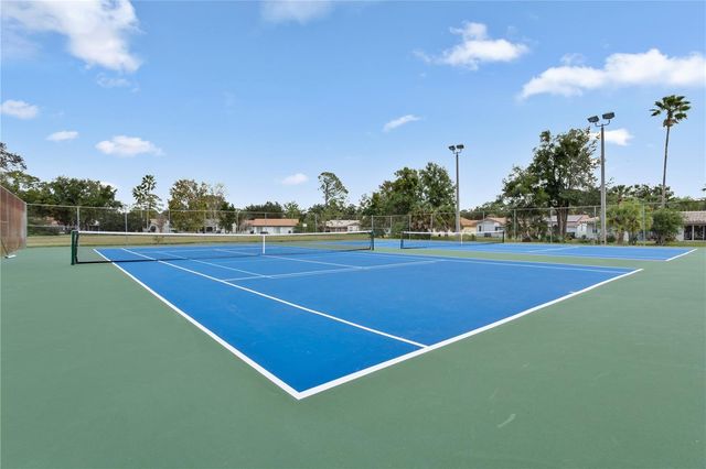 10105 CROWN COURT, Orlando, FL 32821