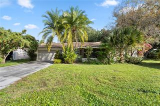 10105 CROWN COURT, Orlando, FL 32821