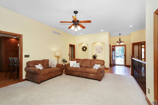 4142 Taneil DR, Manhattan, KS 66502