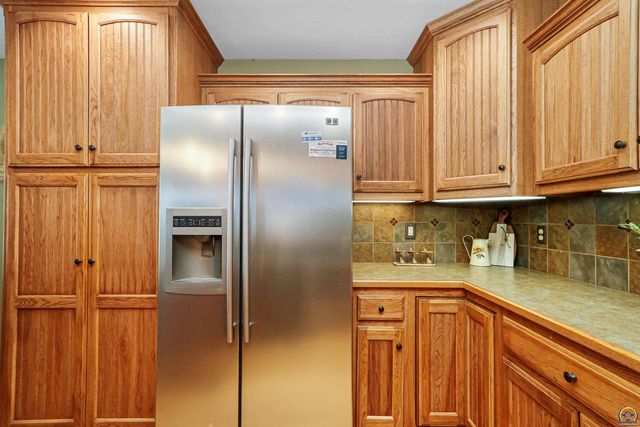 4142 Taneil DR, Manhattan, KS 66502