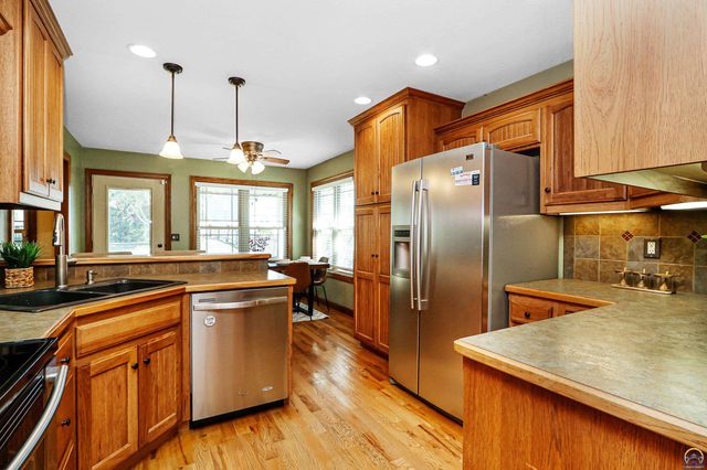 4142 Taneil DR, Manhattan, KS 66502