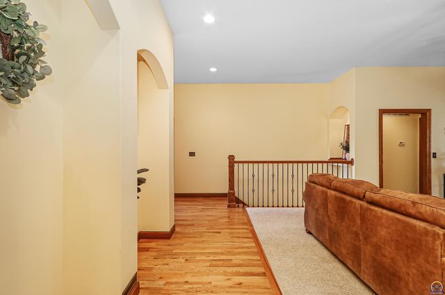 4142 Taneil DR, Manhattan, KS 66502