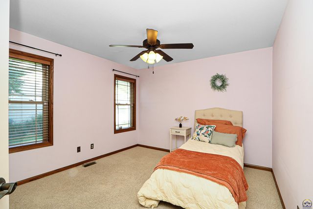 4142 Taneil DR, Manhattan, KS 66502
