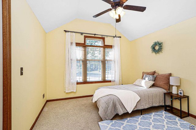 4142 Taneil DR, Manhattan, KS 66502