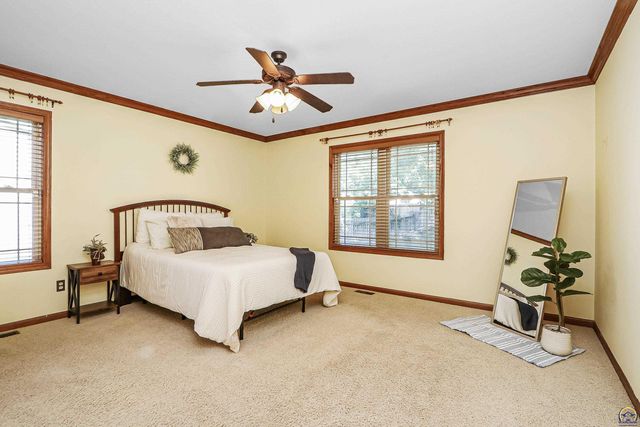 4142 Taneil DR, Manhattan, KS 66502