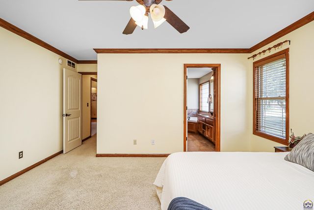 4142 Taneil DR, Manhattan, KS 66502