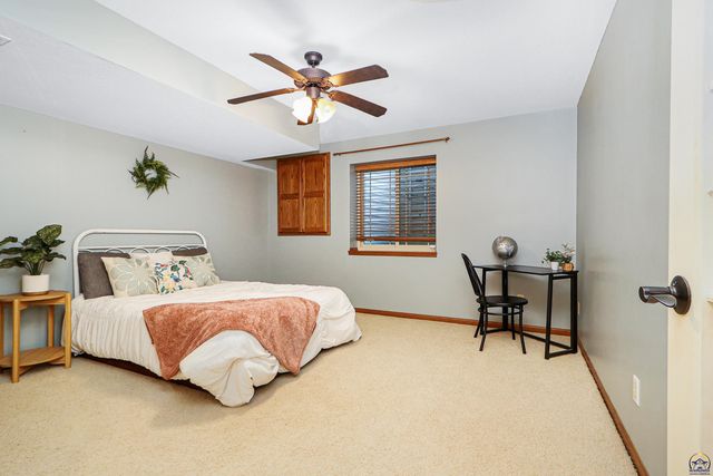 4142 Taneil DR, Manhattan, KS 66502