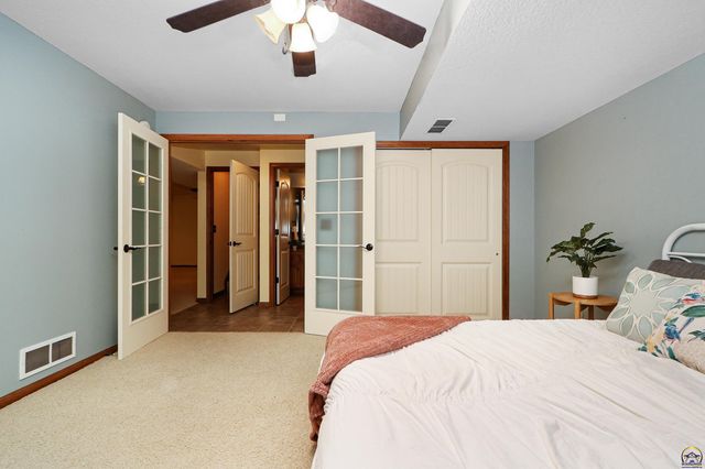 4142 Taneil DR, Manhattan, KS 66502