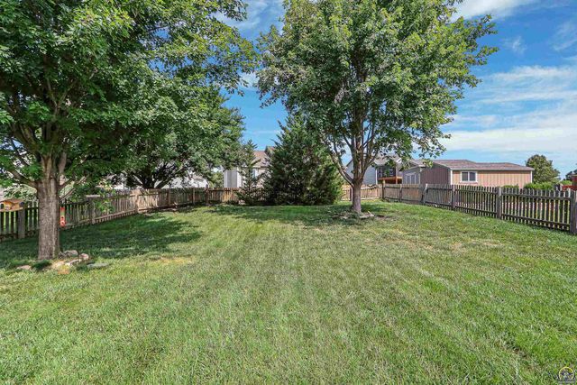 4142 Taneil DR, Manhattan, KS 66502