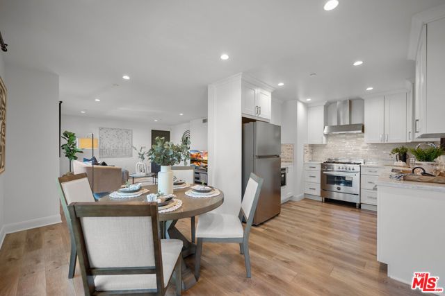 853 S Lucerne Boulevard 202, Los Angeles, CA 90005