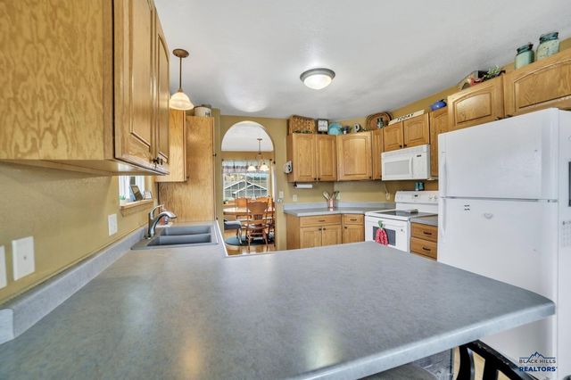 7205 MANCHESTER, Summerset, SD 57717