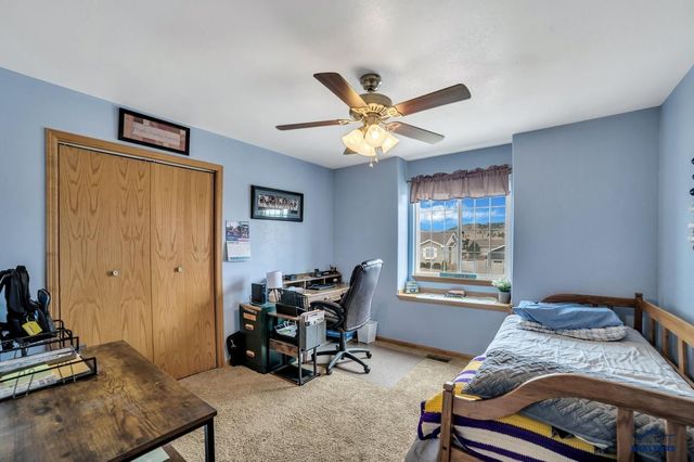 7205 MANCHESTER, Summerset, SD 57717