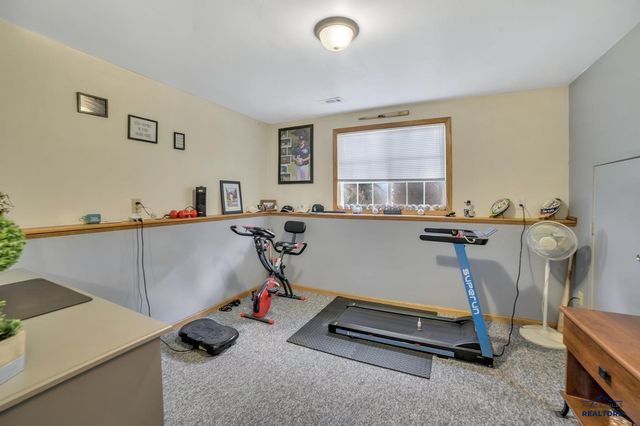 7205 MANCHESTER, Summerset, SD 57717